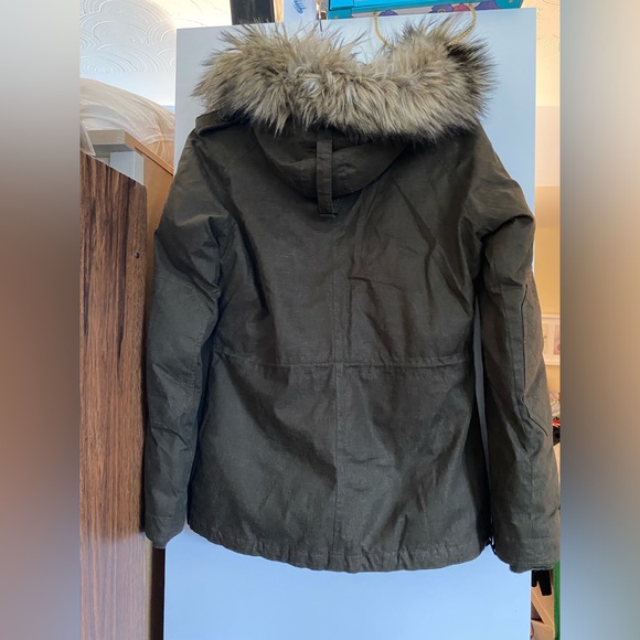 🍂Communtiy Parka - Picture 2 of 9